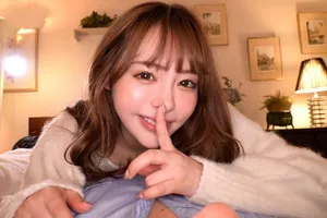 Cô nhân viên bán đồ lót gạ địt thiếu gia nhà giàu cu to