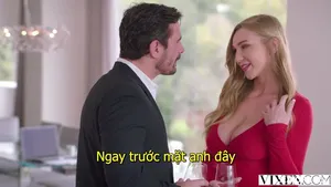 Cô gái da trắng giàu có nhất liếm ngực khi bị địt