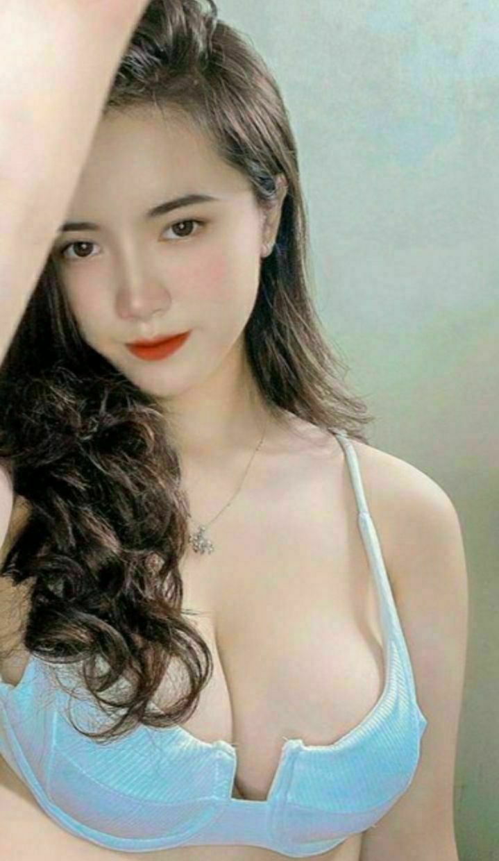 Ngoại tình với chàng giữ trẻ